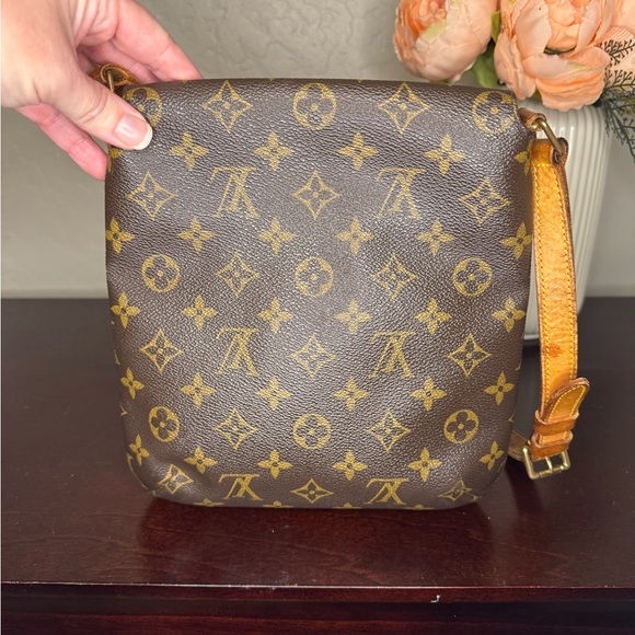 Louis Vuitton Musette Salsa shoulder bag - Picture 6 of 12